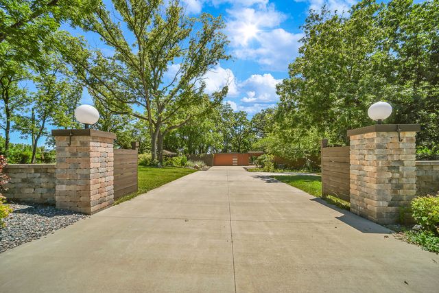 12N085 Wildmere Drive, Elgin, IL 60123