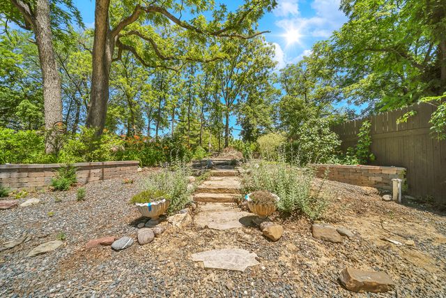 12N085 Wildmere Drive, Elgin, IL 60123