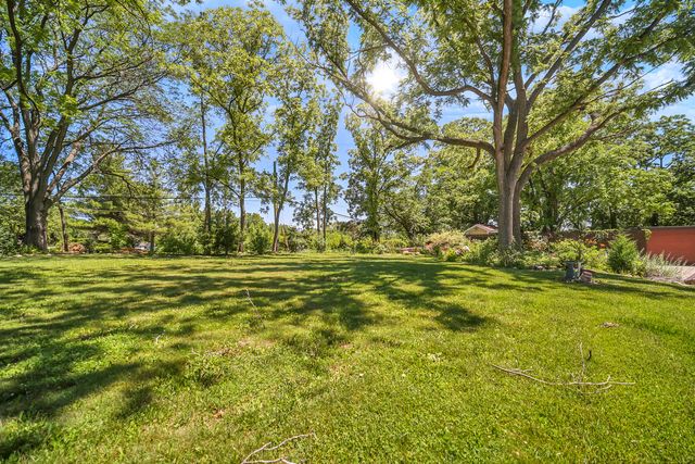 12N085 Wildmere Drive, Elgin, IL 60123