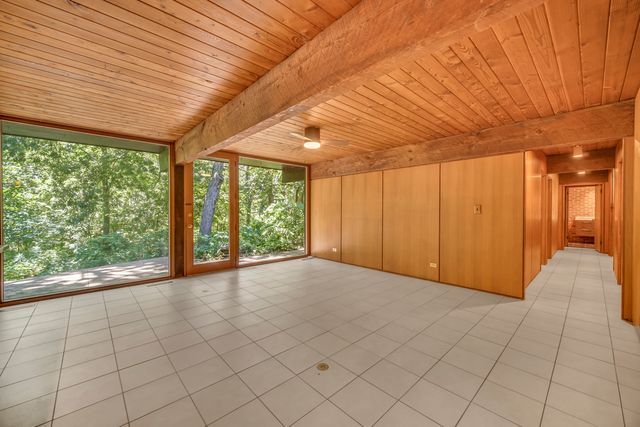 12N085 Wildmere Drive, Elgin, IL 60123