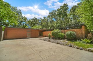 12N085 Wildmere Drive, Elgin, IL 60123