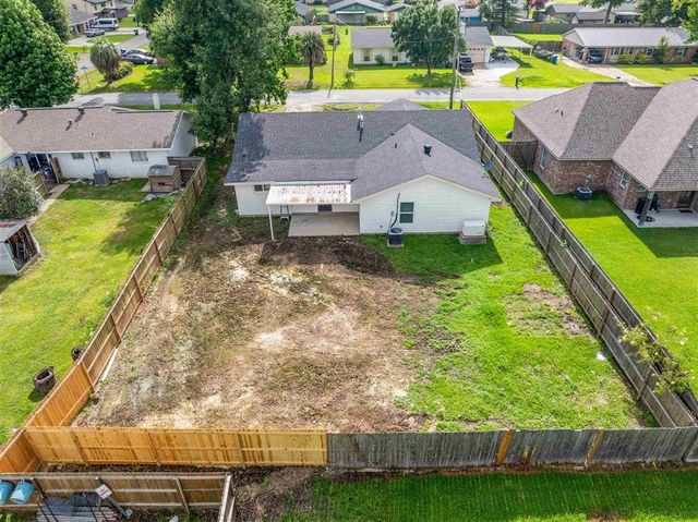 2213 Comanche Street, Sulphur, LA 70663