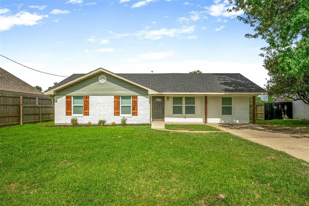 2213 Comanche Street, Sulphur, LA 70663