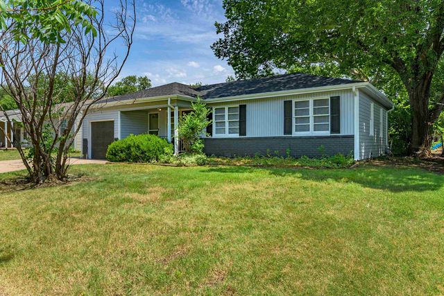 2726 N Spruce St, Wichita, KS 67219