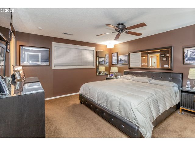 15065 Se BRIGHTWOOD Ave, Milwaukie, OR 97267