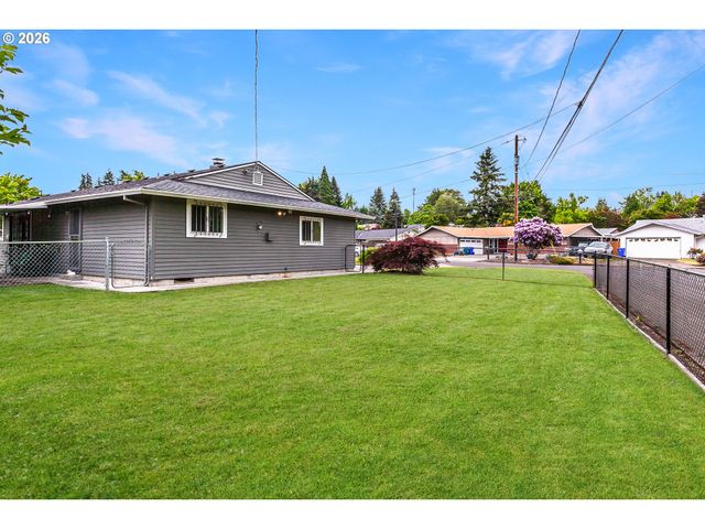 15065 Se BRIGHTWOOD Ave, Milwaukie, OR 97267
