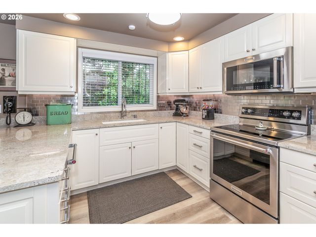 15065 Se BRIGHTWOOD Ave, Milwaukie, OR 97267