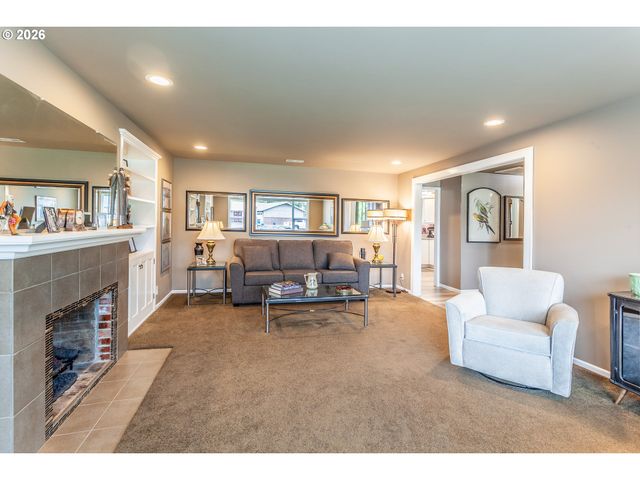 15065 Se BRIGHTWOOD Ave, Milwaukie, OR 97267