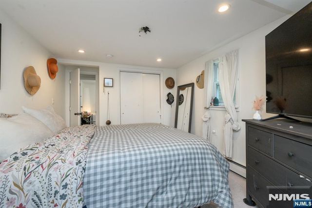 17 Brady Street, West Milford, NJ 07480