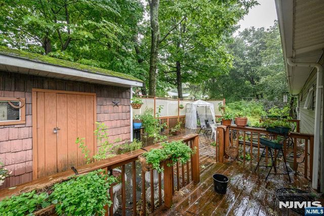 17 Brady Street, West Milford, NJ 07480