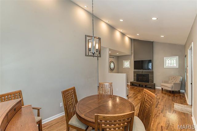 8928 Tudor Avenue, Overland, MO 63114
