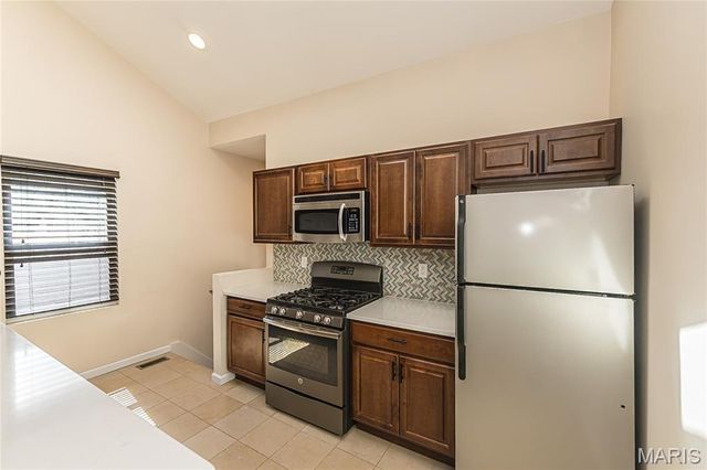 8928 Tudor Avenue, Overland, MO 63114