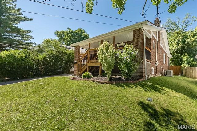 8928 Tudor Avenue, Overland, MO 63114