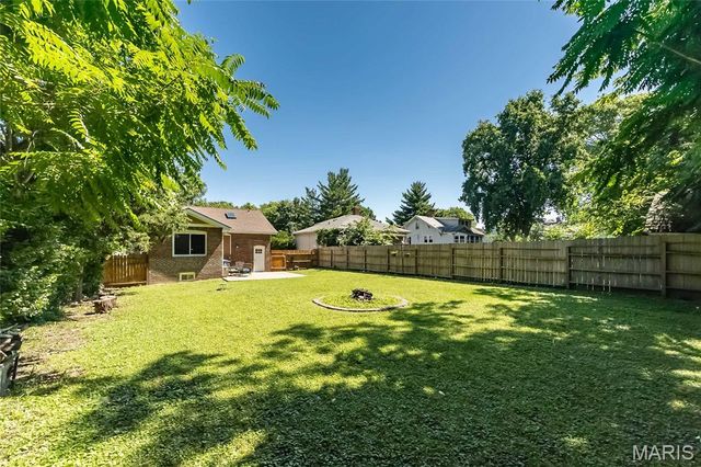 8928 Tudor Avenue, Overland, MO 63114