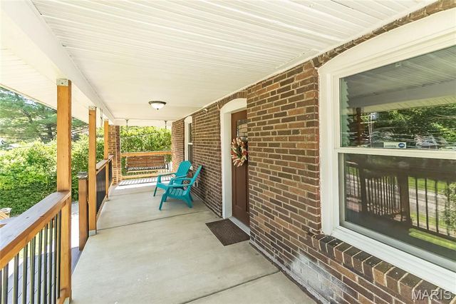 8928 Tudor Avenue, Overland, MO 63114