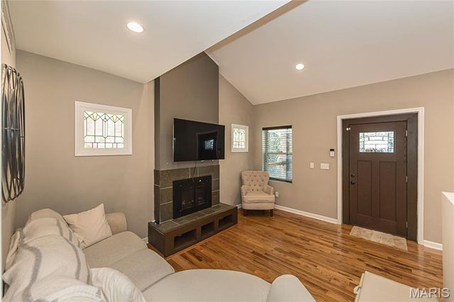 8928 Tudor Avenue, Overland, MO 63114