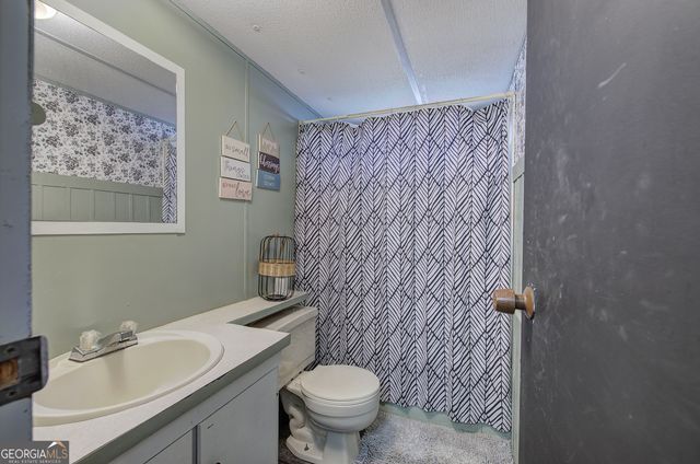 676 Flowery Branch Road, Kingston, GA 30145