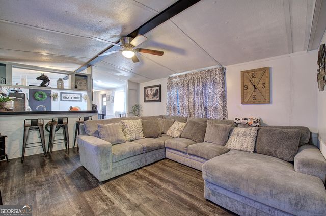 676 Flowery Branch Road, Kingston, GA 30145