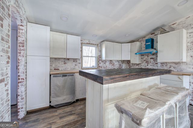 676 Flowery Branch Road, Kingston, GA 30145