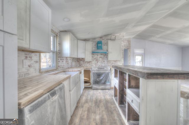 676 Flowery Branch Road, Kingston, GA 30145