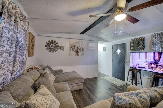 676 Flowery Branch Road, Kingston, GA 30145