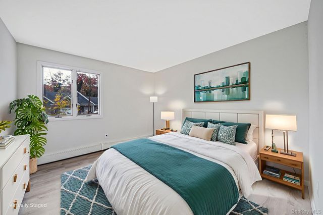 2074 motor parkway, Hauppauge, NY 11749