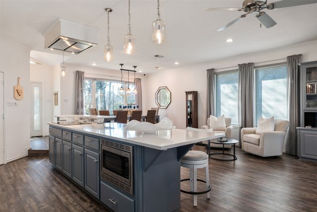 223 Edythe Dee Lane, Mabank, TX 75156