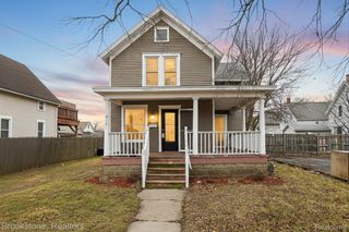 812 Bacon Street, Monroe, MI 48161