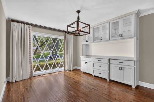 6811 Bradbury Lane, Dallas, TX 75230