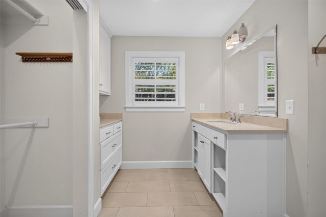 6811 Bradbury Lane, Dallas, TX 75230