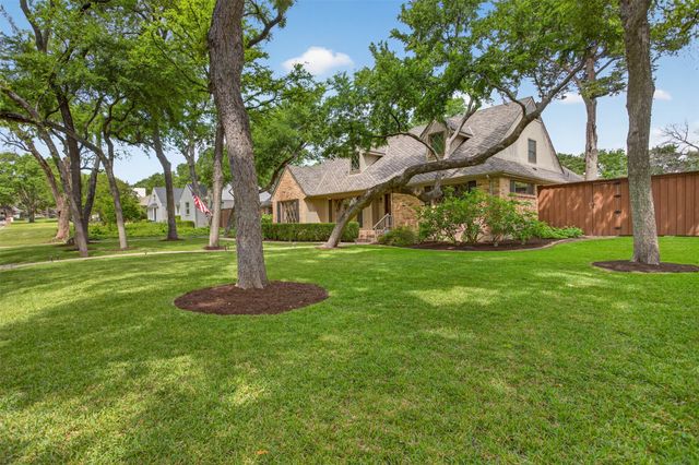 6811 Bradbury Lane, Dallas, TX 75230