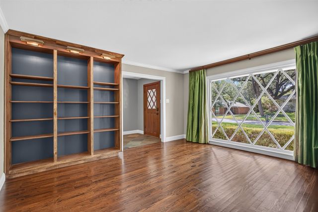 6811 Bradbury Lane, Dallas, TX 75230