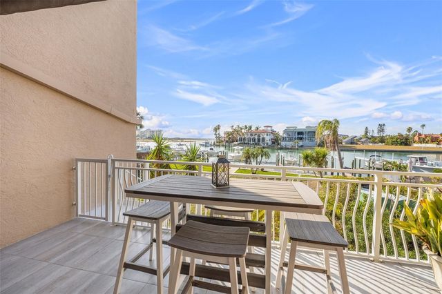 936 PINELLAS BAYWAY S T10, St Petersburg, FL 33715