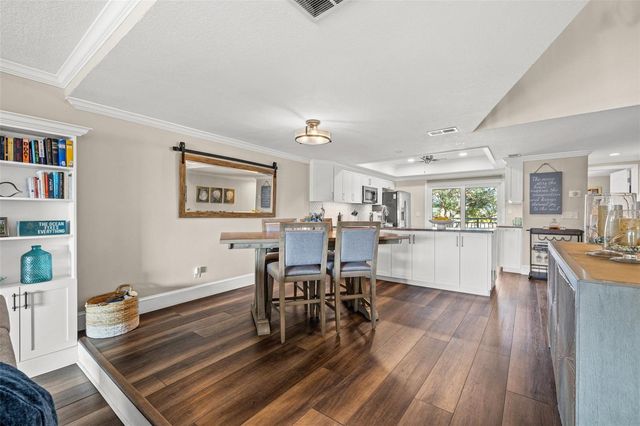 936 PINELLAS BAYWAY S T10, St Petersburg, FL 33715