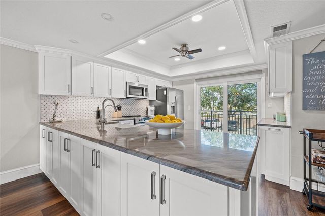 936 PINELLAS BAYWAY S T10, St Petersburg, FL 33715