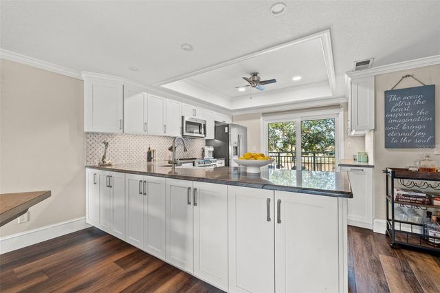 936 PINELLAS BAYWAY S T10, St Petersburg, FL 33715