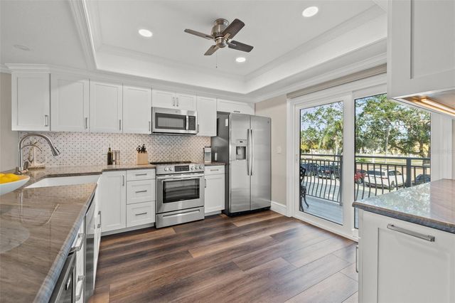 936 PINELLAS BAYWAY S T10, St Petersburg, FL 33715