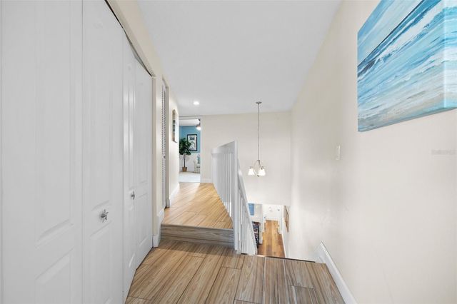 936 PINELLAS BAYWAY S T10, St Petersburg, FL 33715