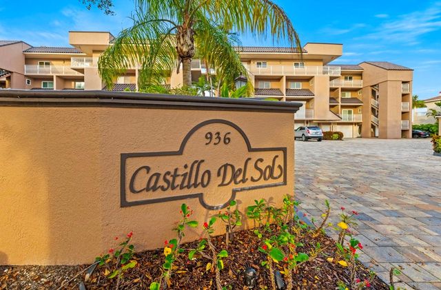 936 PINELLAS BAYWAY S T10, St Petersburg, FL 33715