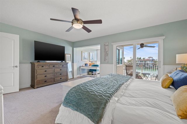 936 PINELLAS BAYWAY S T10, St Petersburg, FL 33715