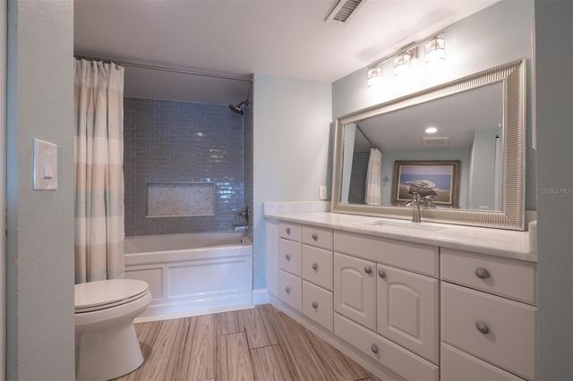 936 PINELLAS BAYWAY S T10, St Petersburg, FL 33715
