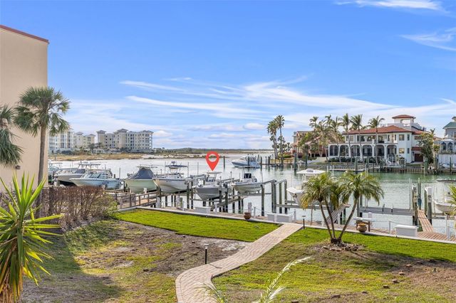936 PINELLAS BAYWAY S T10, St Petersburg, FL 33715