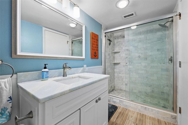 936 PINELLAS BAYWAY S T10, St Petersburg, FL 33715