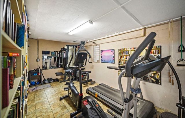 936 PINELLAS BAYWAY S T10, St Petersburg, FL 33715
