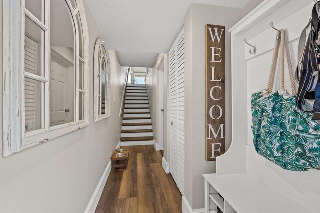936 PINELLAS BAYWAY S T10, St Petersburg, FL 33715