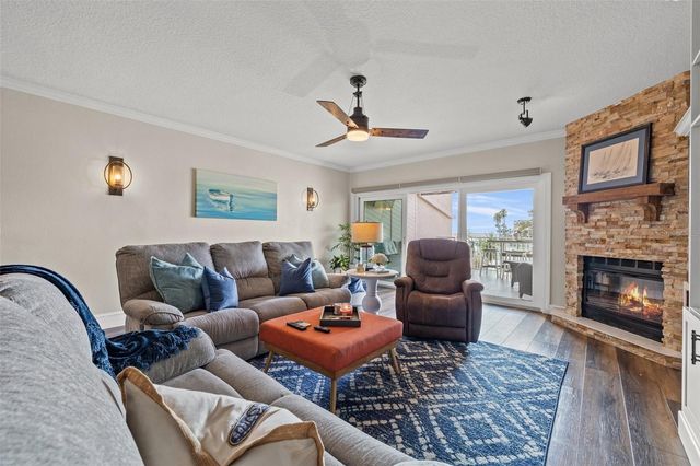 936 PINELLAS BAYWAY S T10, St Petersburg, FL 33715