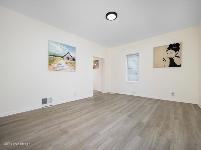 547 S Martin Luther King Jr Avenue, Waukegan, IL 60085