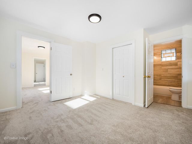 547 S Martin Luther King Jr Avenue, Waukegan, IL 60085