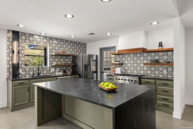 28035 Axis Dr, Boerne, TX 78006