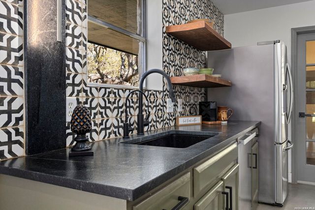 28035 Axis Dr, Boerne, TX 78006